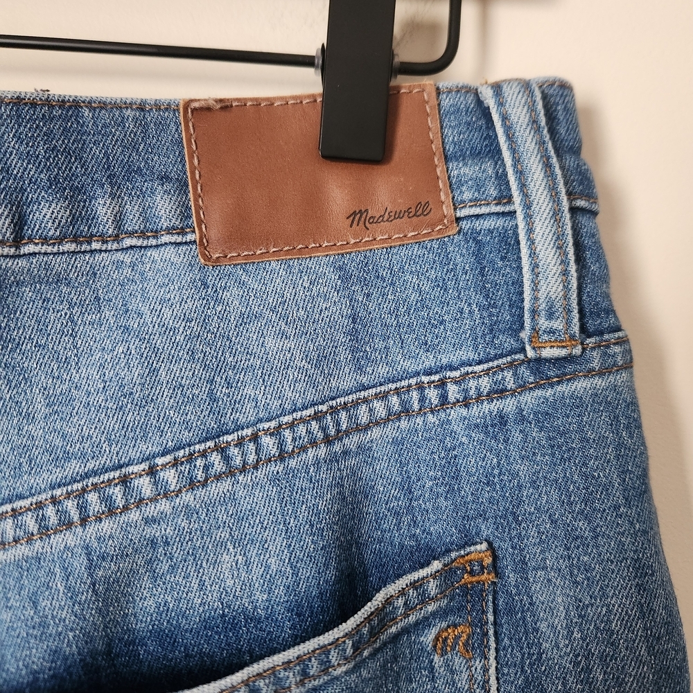 Madewell | The High-Rise Slim Boyfriend Distressed Raw Hem Jeans - Size 30 - Picture 7 of 10